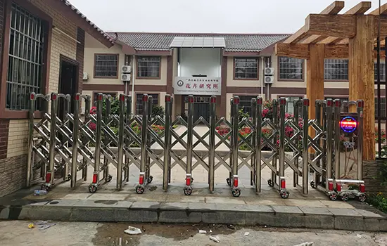 Automatic-Retractable-Gates-outdoor-sliding-gate-QiGong-QG-G840-Case-Presentation.webp