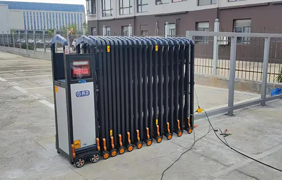 Retractable-steel-gate-Electric-retractable-gate-QG-L600-QiGong.webp