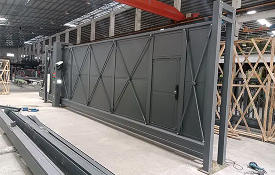 electric-sliding-gate-commercial-dliding-gate-QiGong.webp