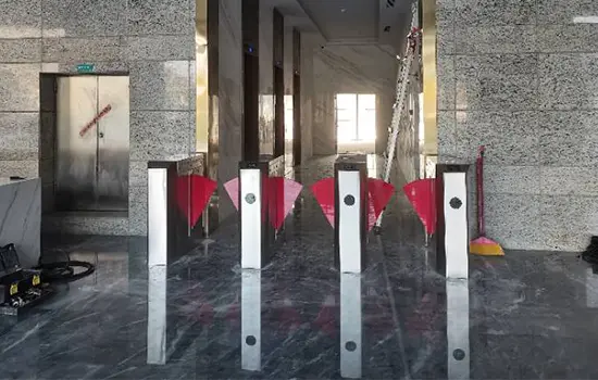 flap-barrier-turnstile-gate-wing-turnstile-gate-QiGong.webp
